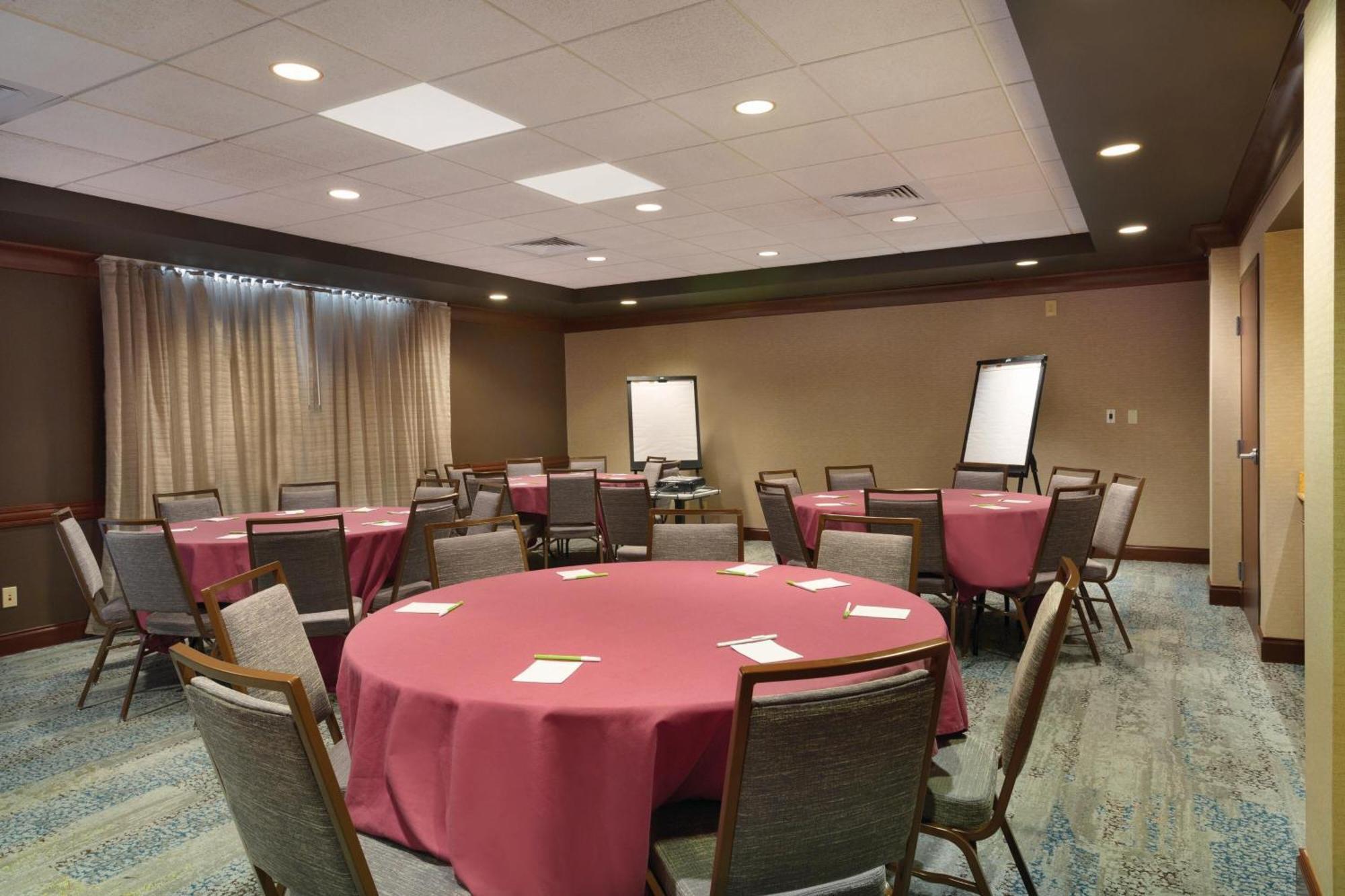 Courtyard By Marriott Fort Smith Downtown Екстер'єр фото