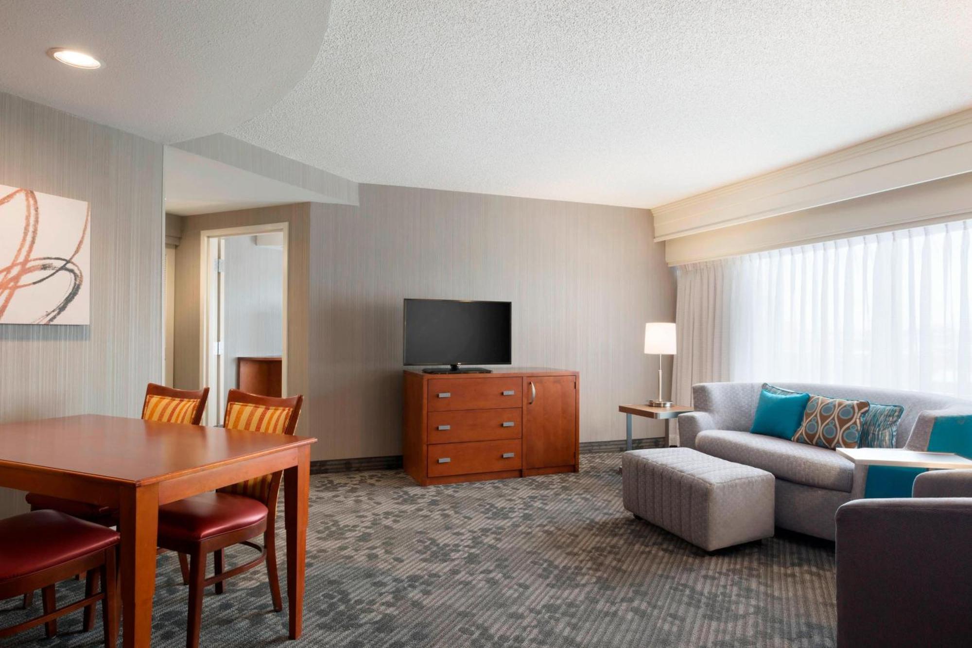 Courtyard By Marriott Fort Smith Downtown Екстер'єр фото